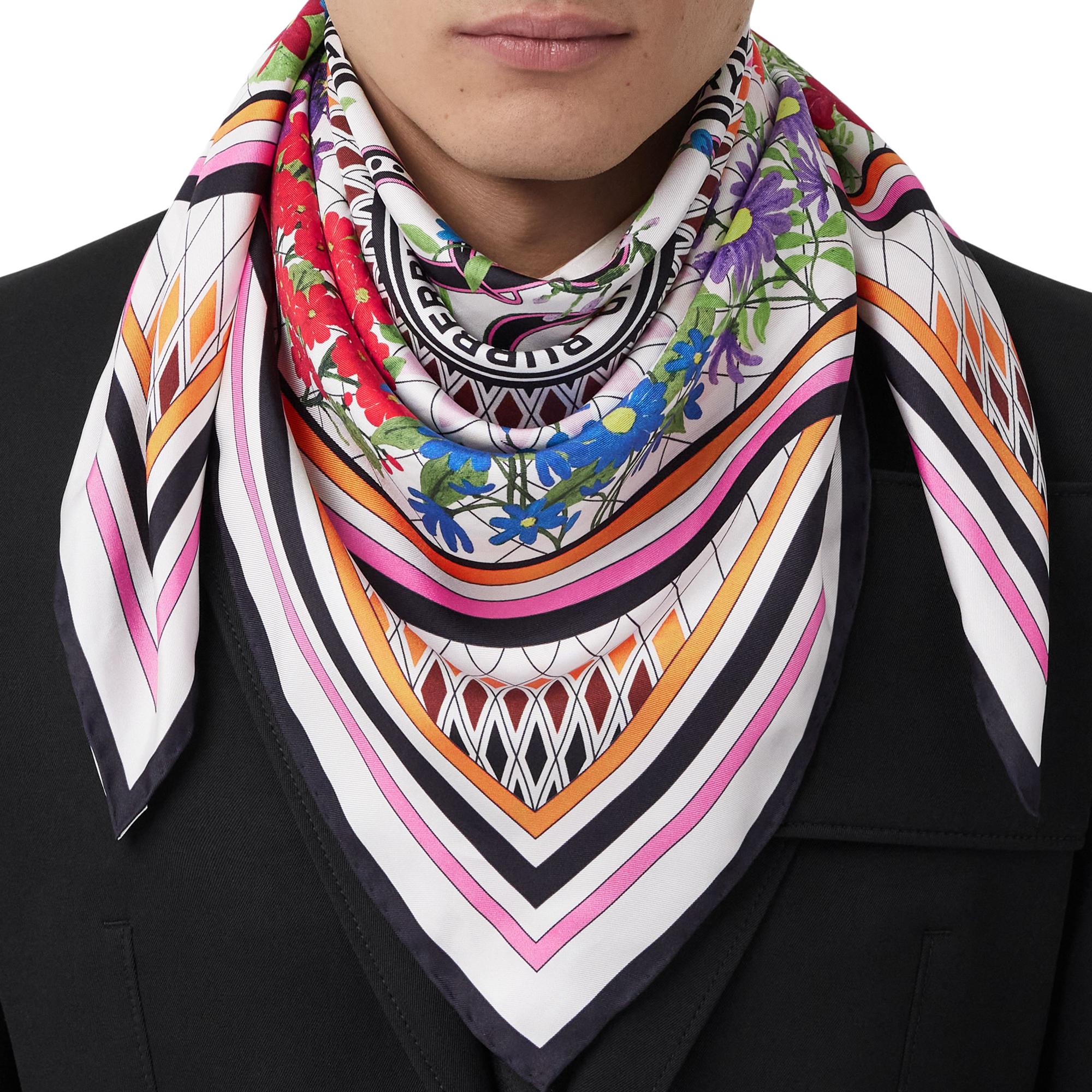 플로럴 프린트 실크 스퀘어 스카프