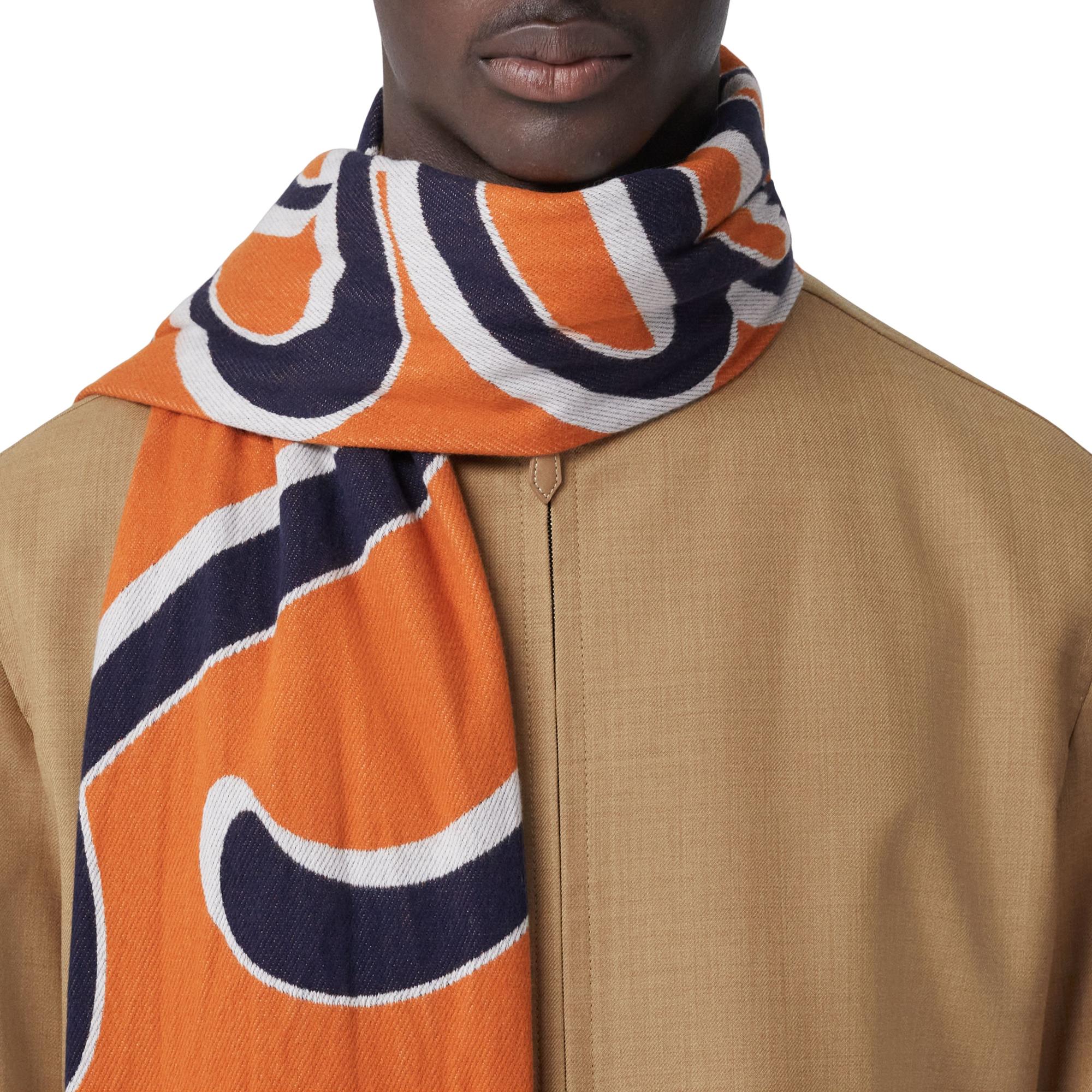 로고 스크립트 디테일 코튼 스카프