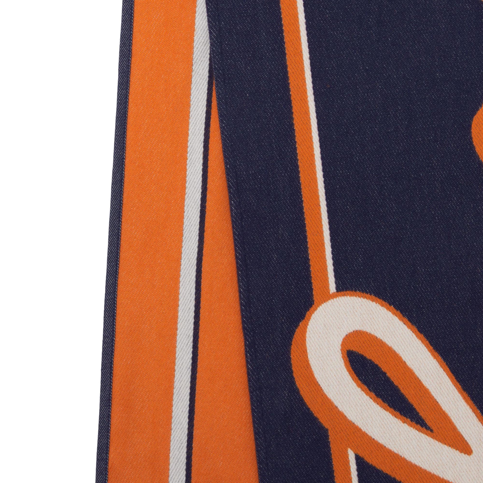 로고 스크립트 디테일 코튼 스카프