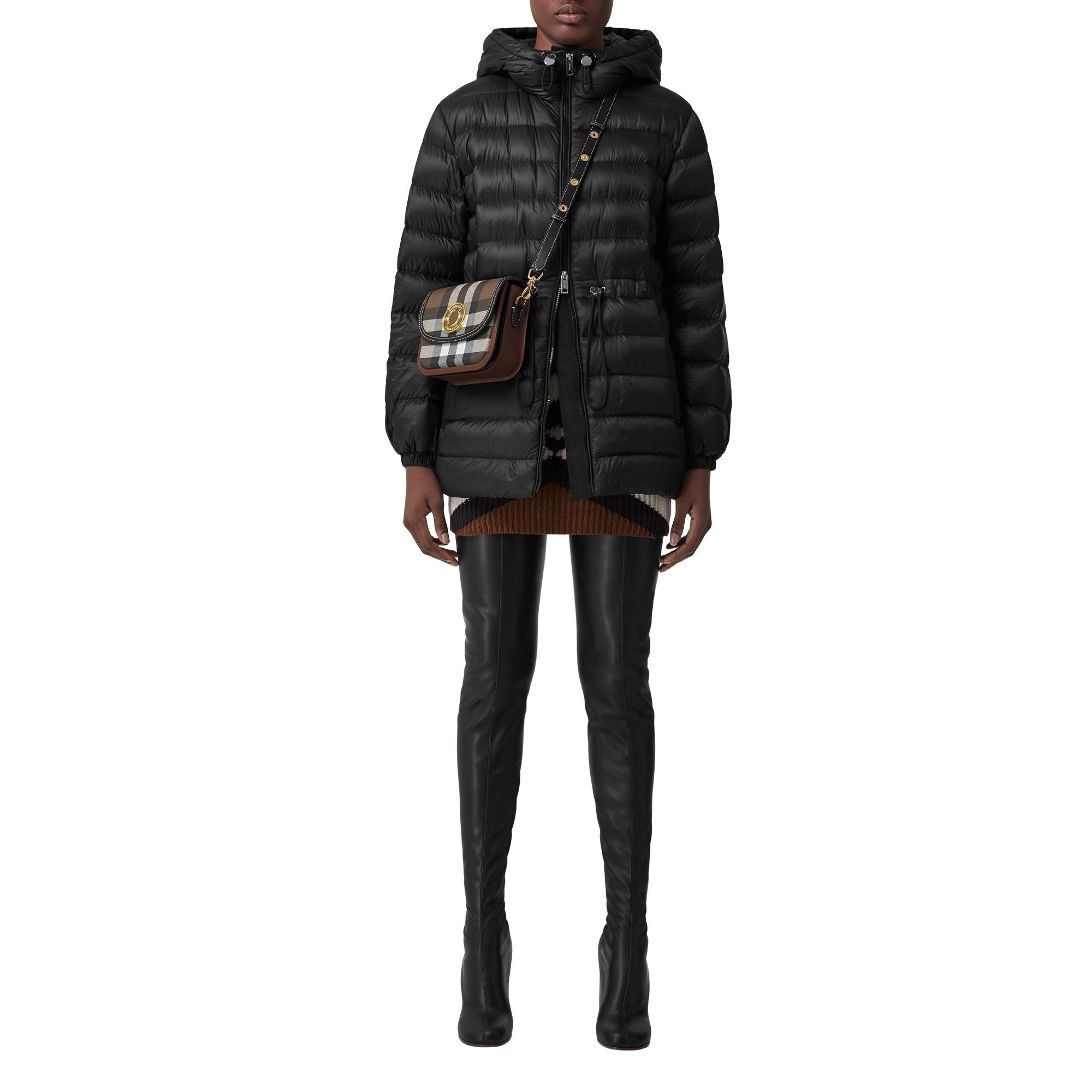 로고 아플리케 나일론 후드 퍼퍼 재킷