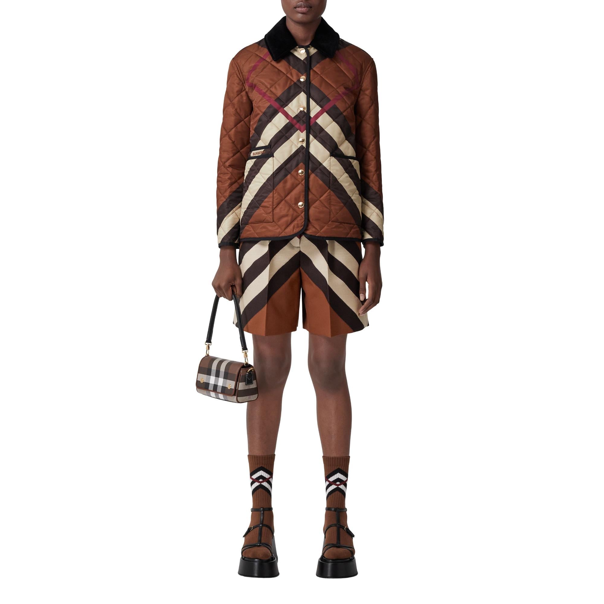 쉐브론 체크 다이아몬드 퀼팅 재킷