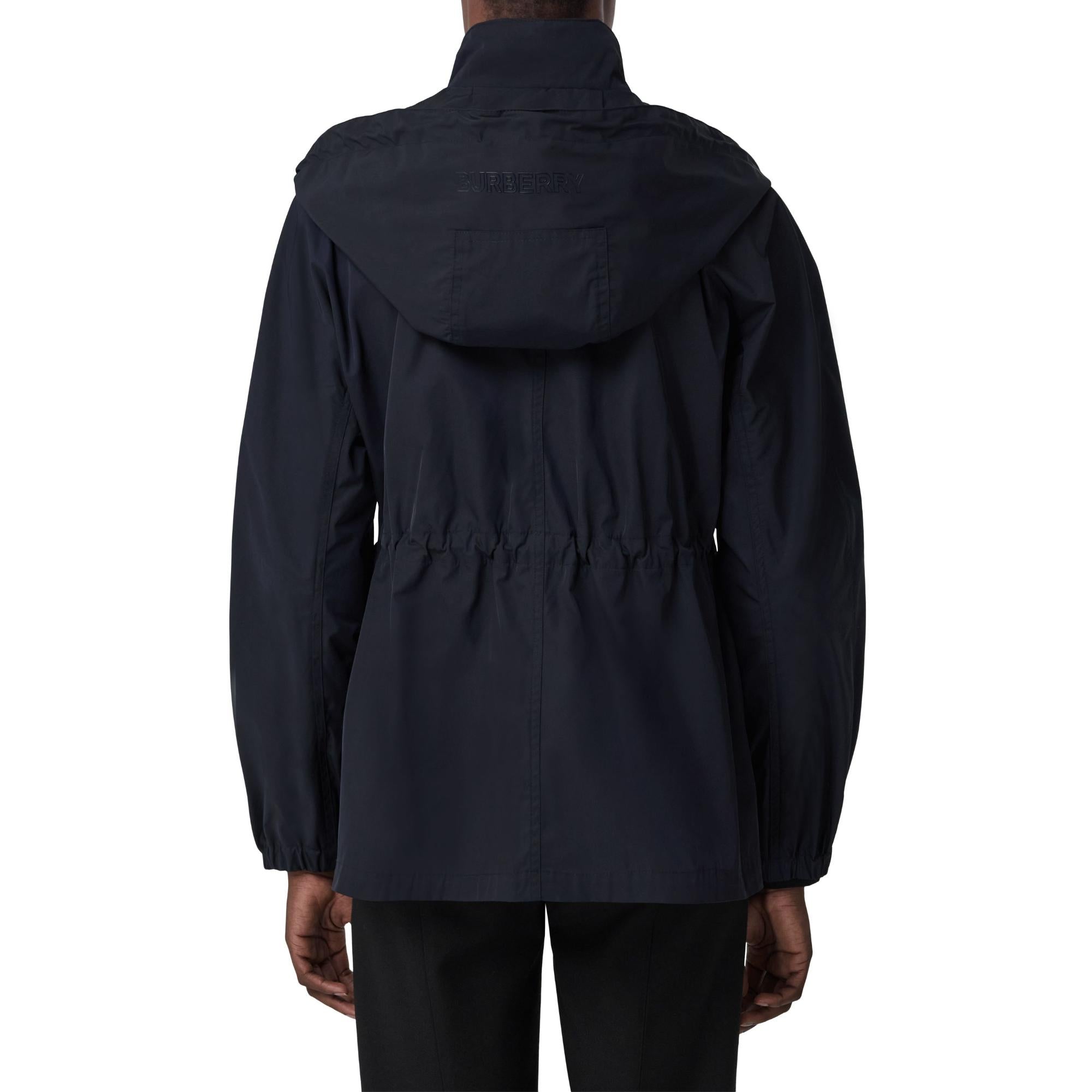 로고 디테일 후드 파카