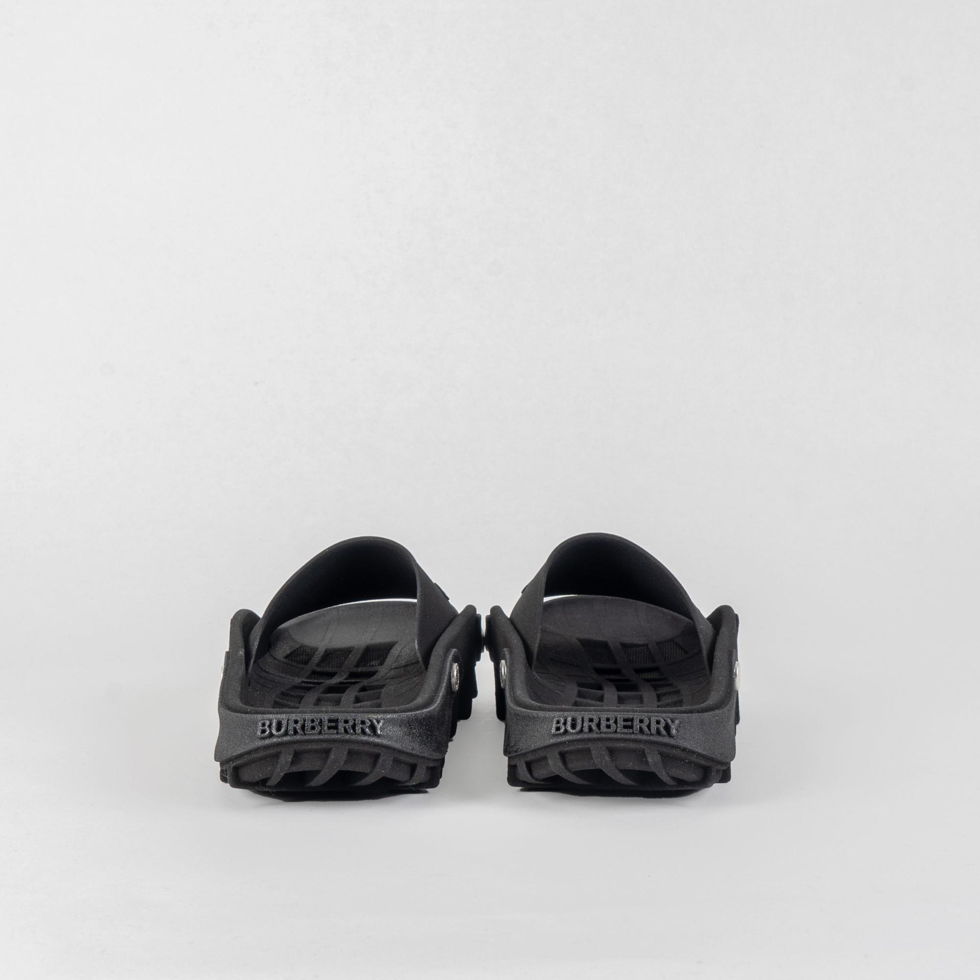 로고 패널 디테일 슬라이드