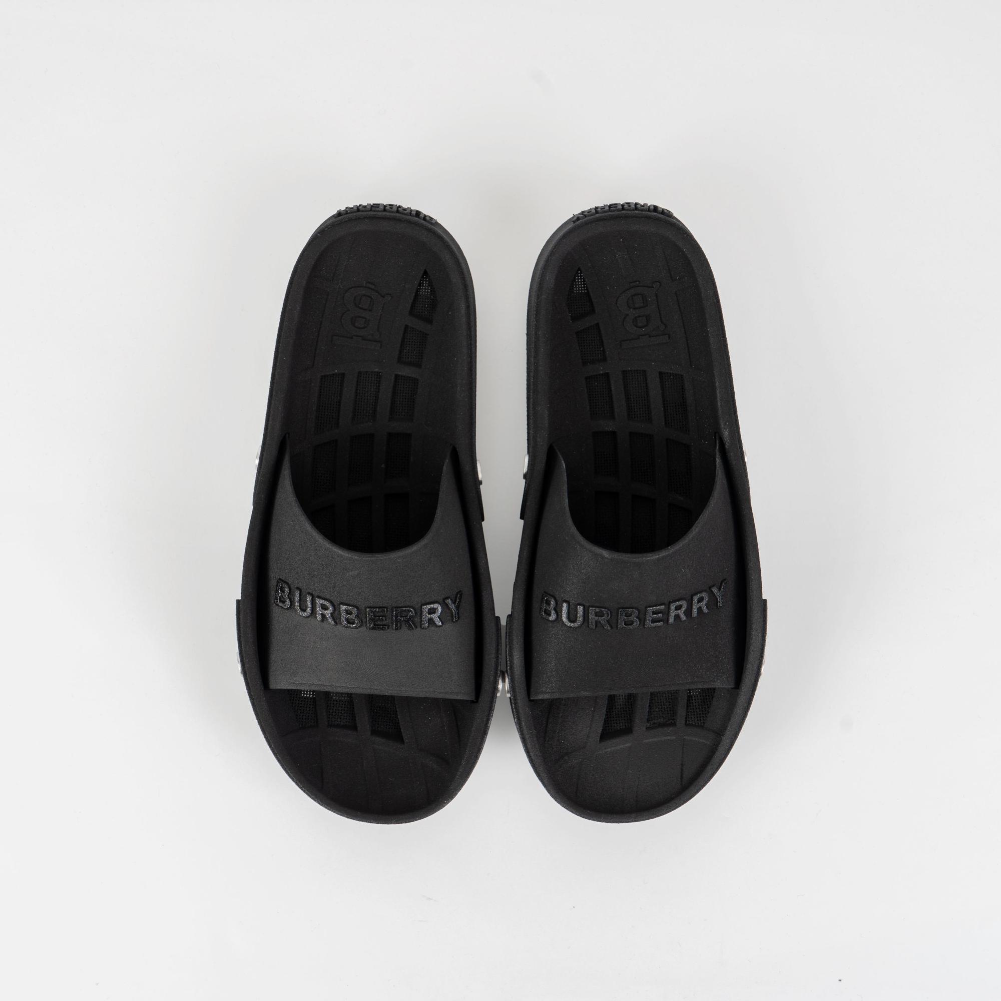 로고 패널 디테일 슬라이드