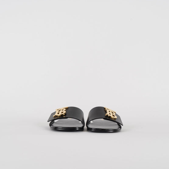 송아지 가죽 소재의 여성 플랫 샌들