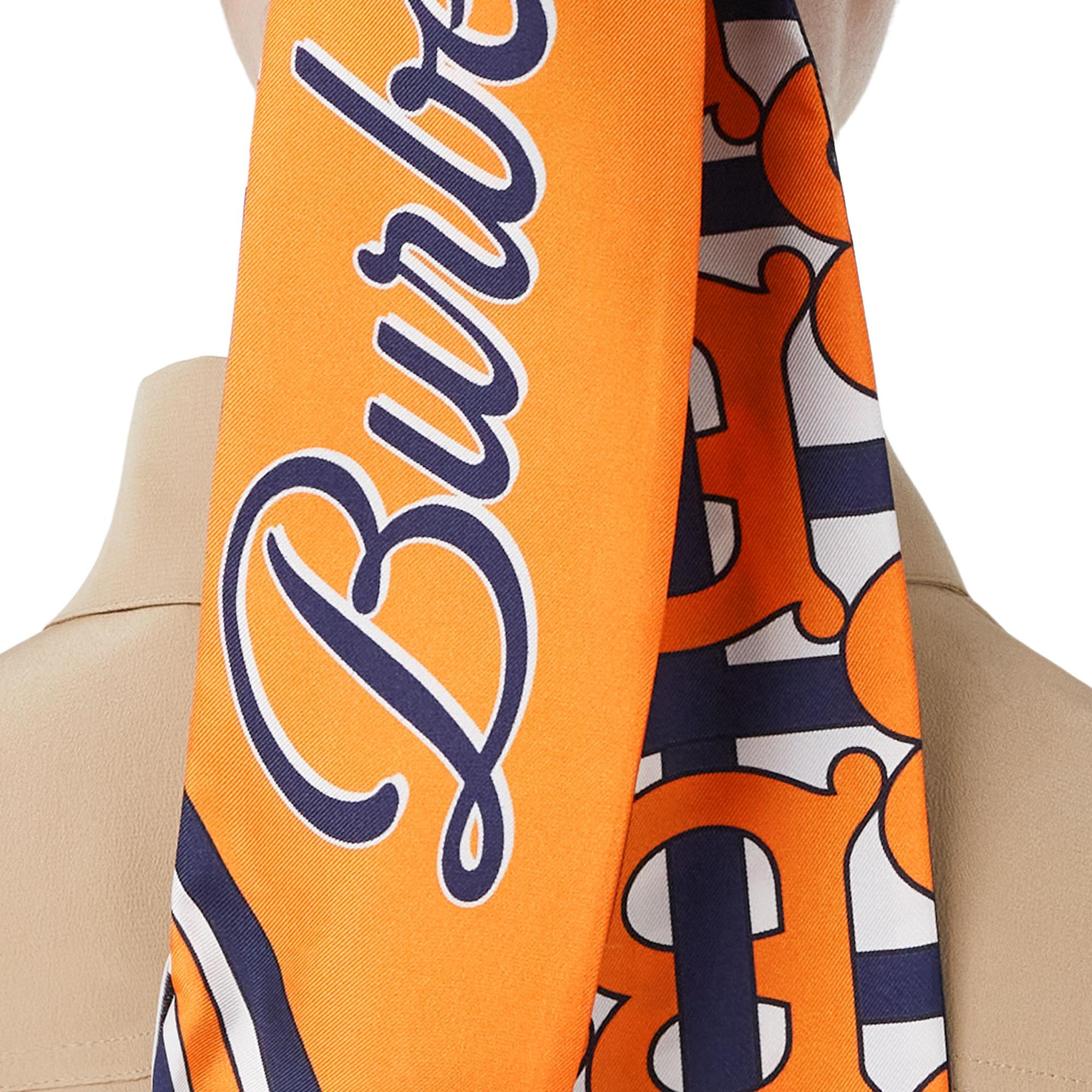 몽타주 프린트 실크 스키니 스카프