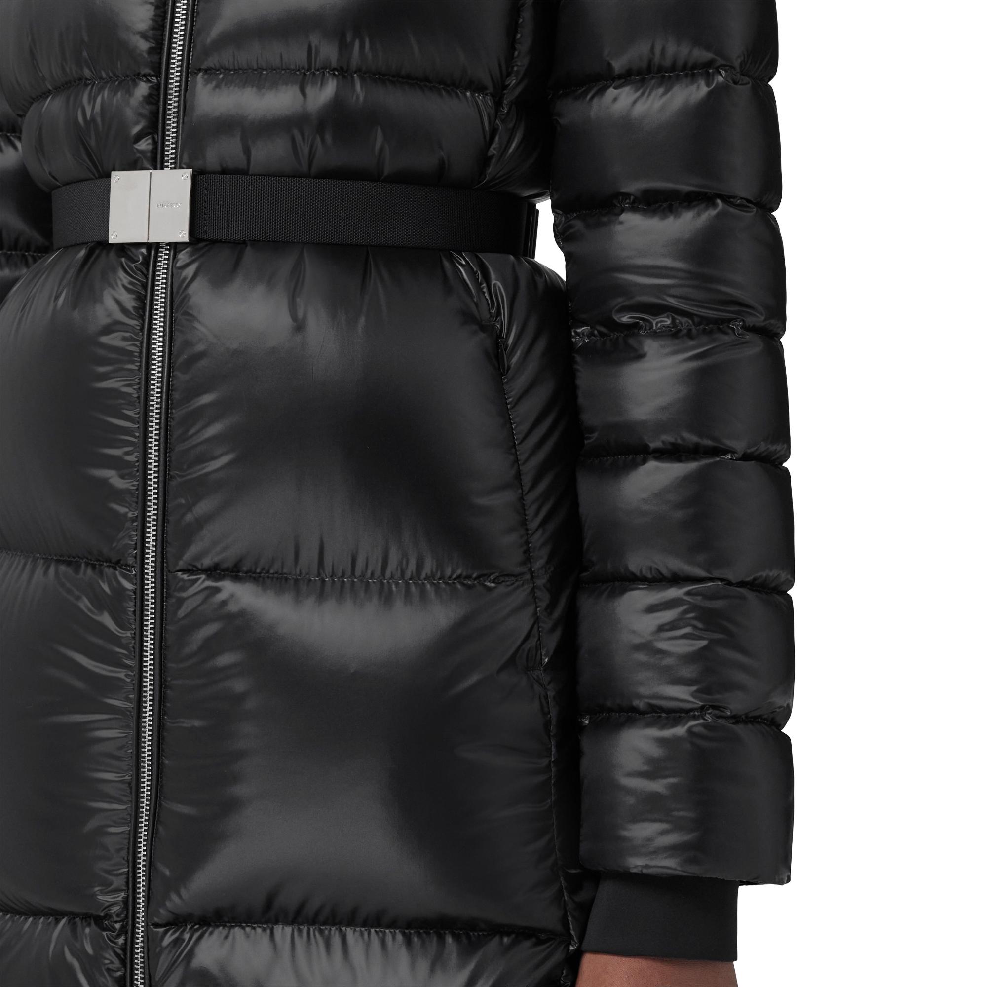 컨트라스트 후드 나일론 미드 렝스 퍼퍼 코트