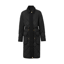 엠브로이더리 로고 퀼팅 코트