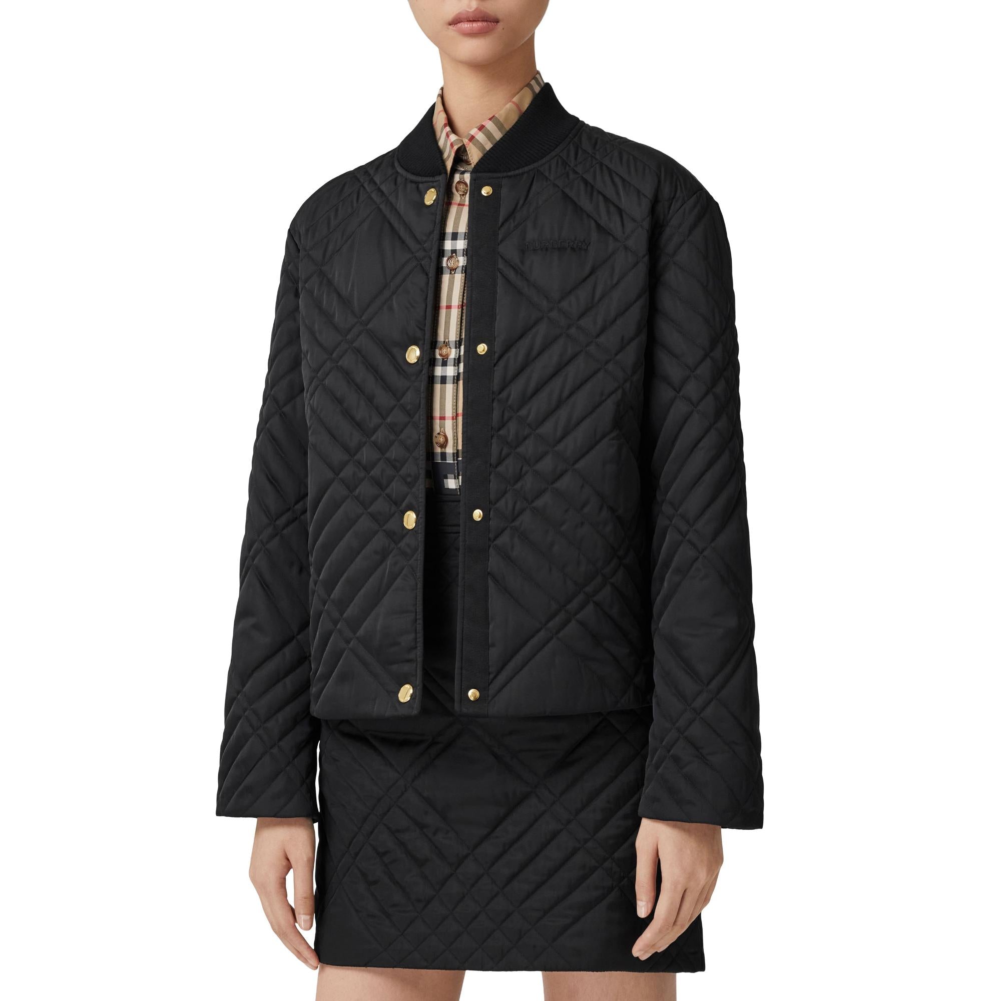 로고 디테일 라이트 퀼팅 재킷