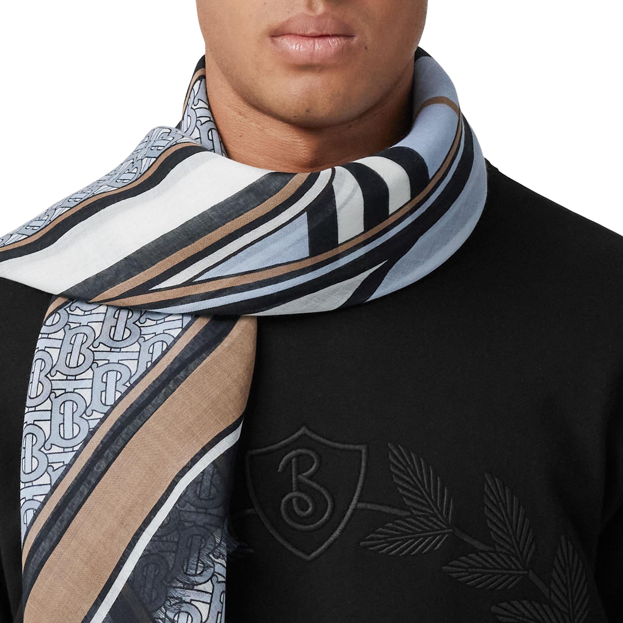 몽타주 프린트 울 실크 라지 스퀘어 스카프