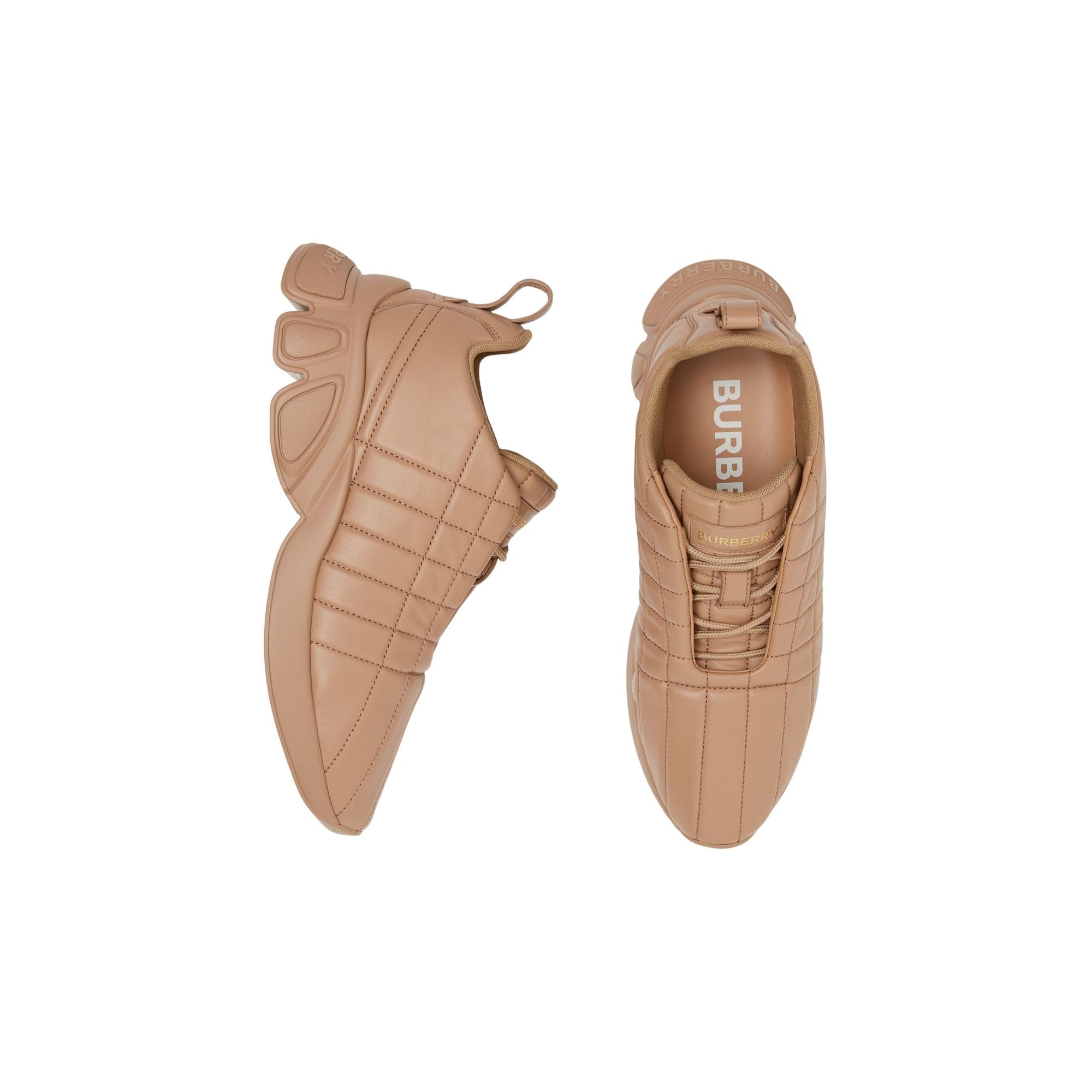 퀼팅 레더 클래식 스니커즈