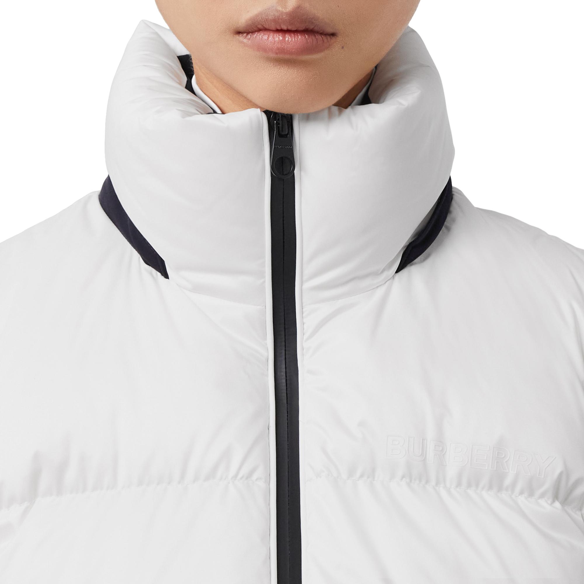 디태처블 후드 나일론 퍼퍼 재킷