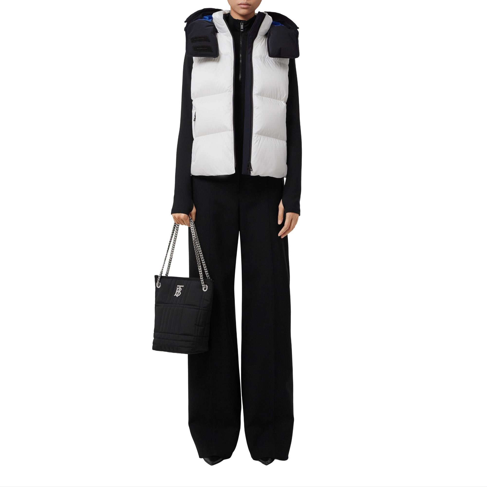 디태처블 후드 투톤 나일론 퍼퍼 질레