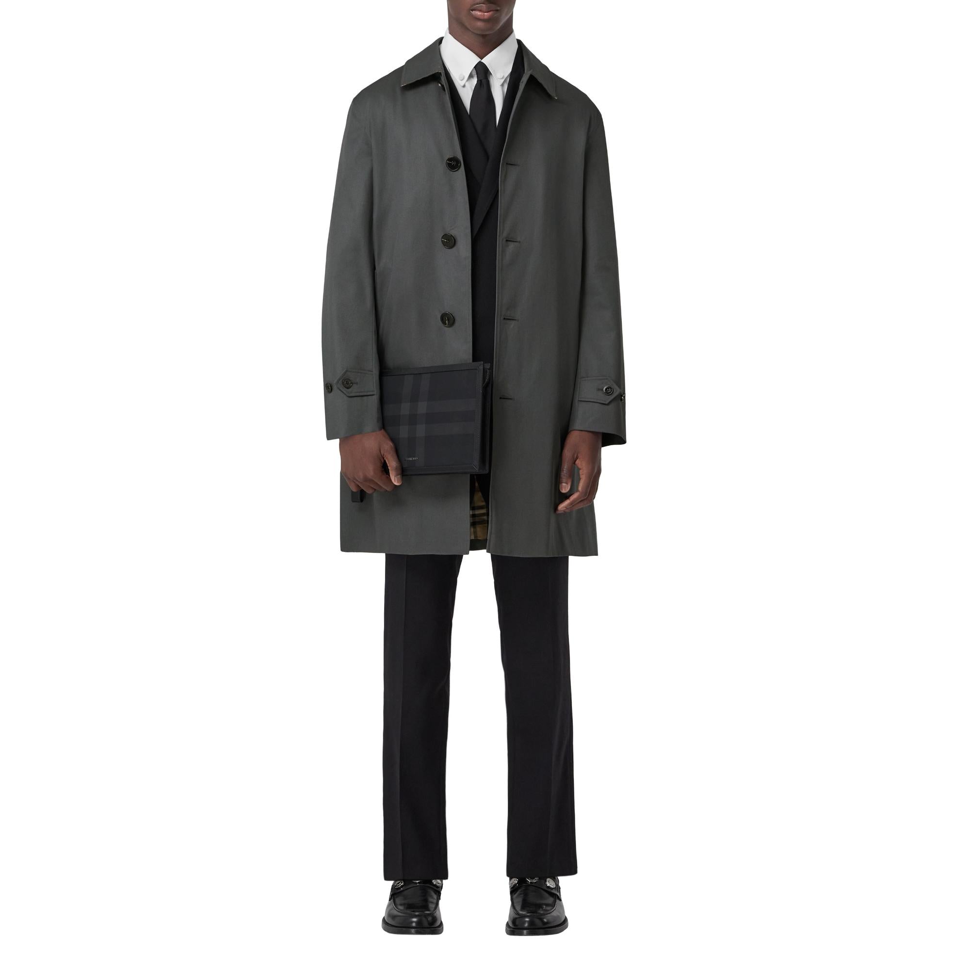 차콜 체크 레더 지퍼 파우치