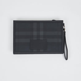 차콜 체크 레더 지퍼 파우치