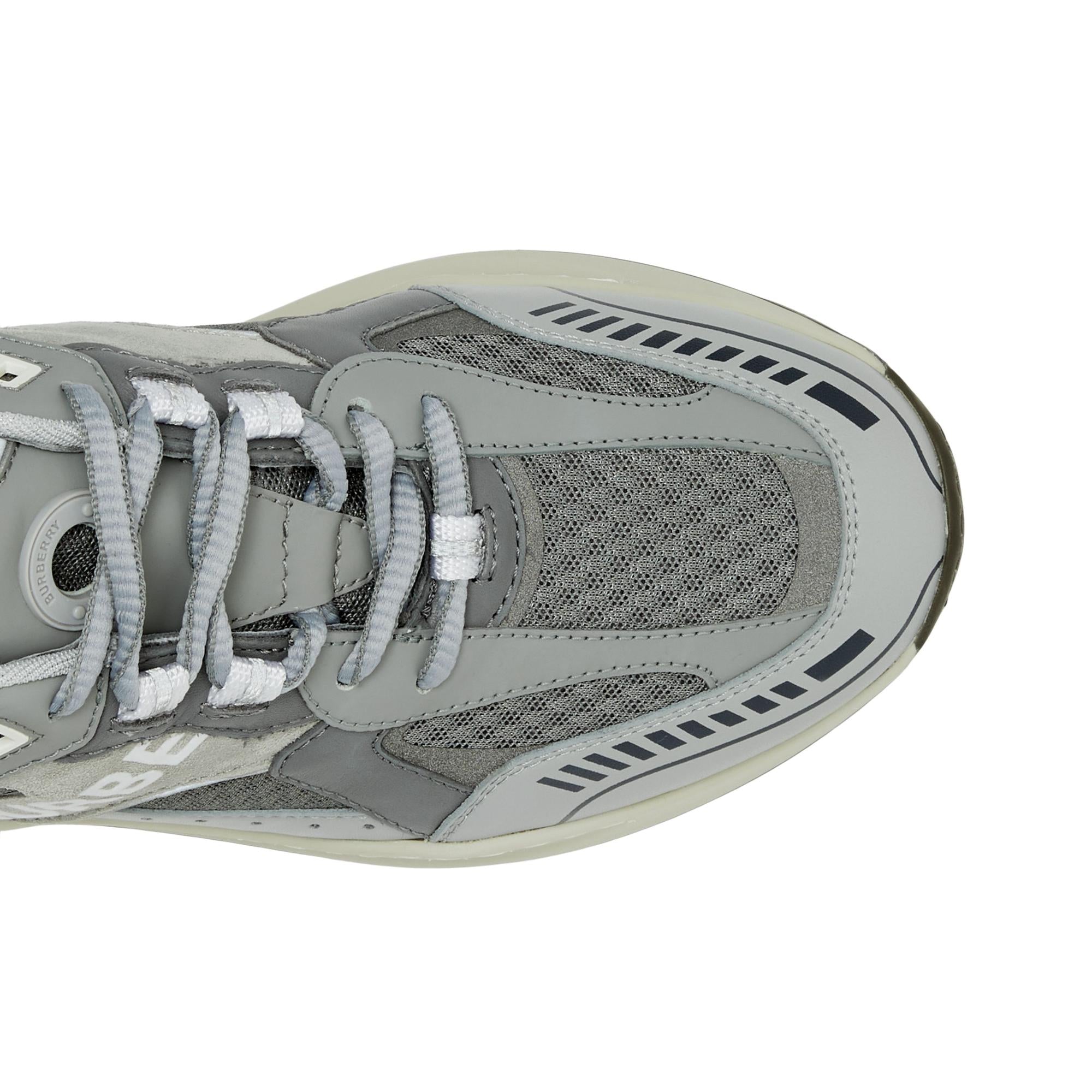 로고 프린트 레더 스웨이드 메시 스니커즈