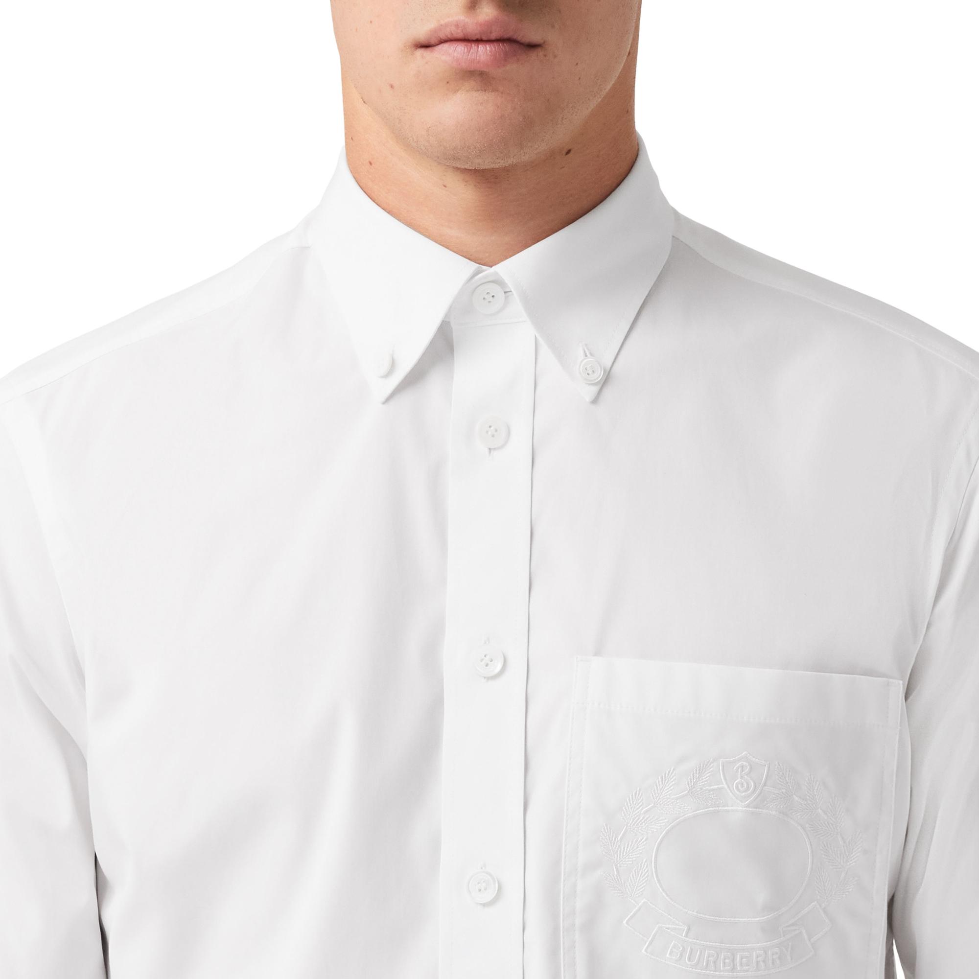 엠브로이더리 오크 리프 크레스트 스트레치 코튼 셔츠