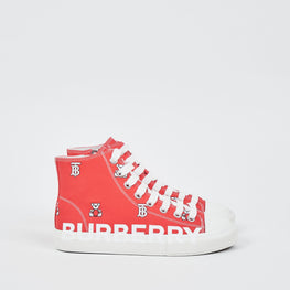 하이탑 디자인의 아동 스니커즈