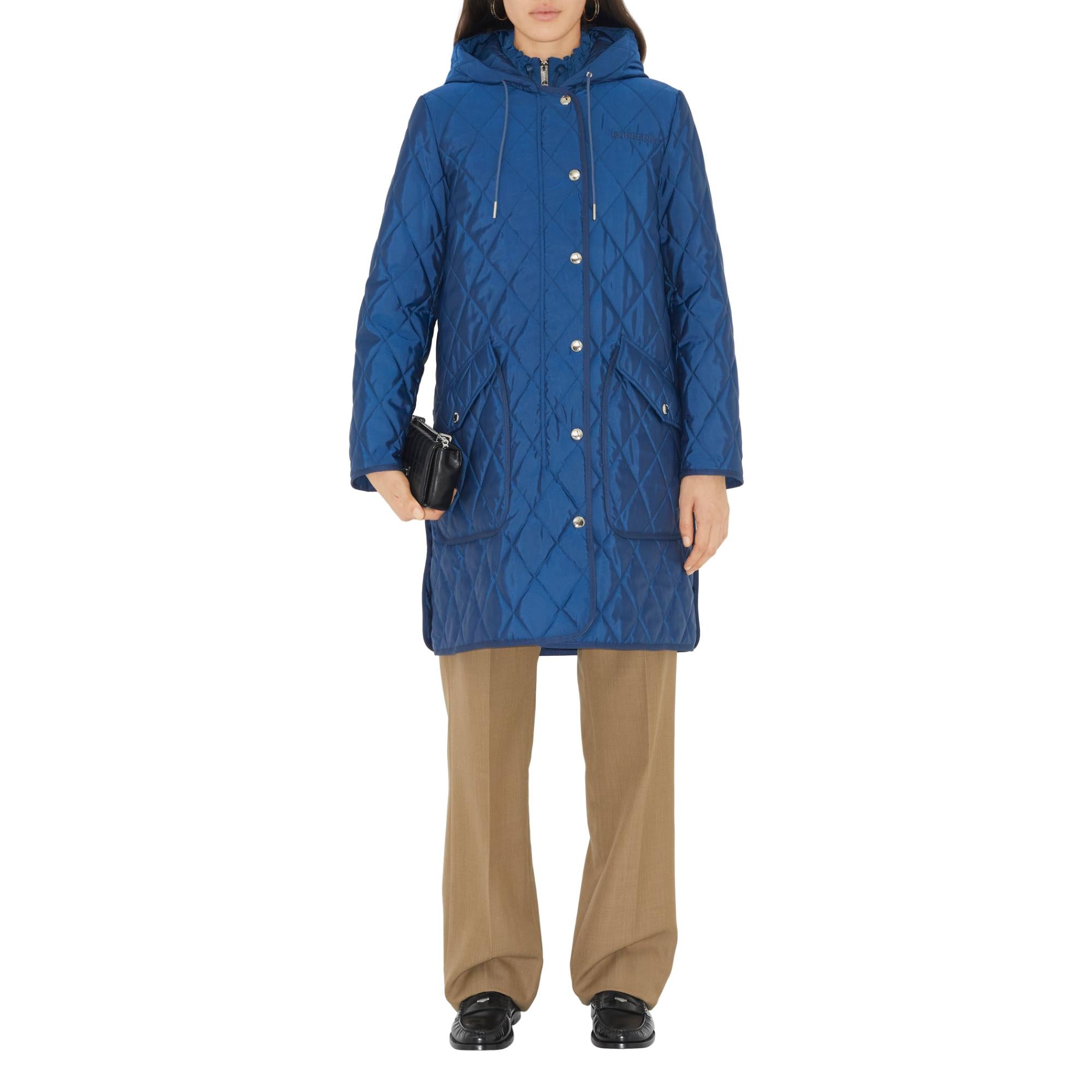 다이아몬드 퀼팅 나일론 후드 코트