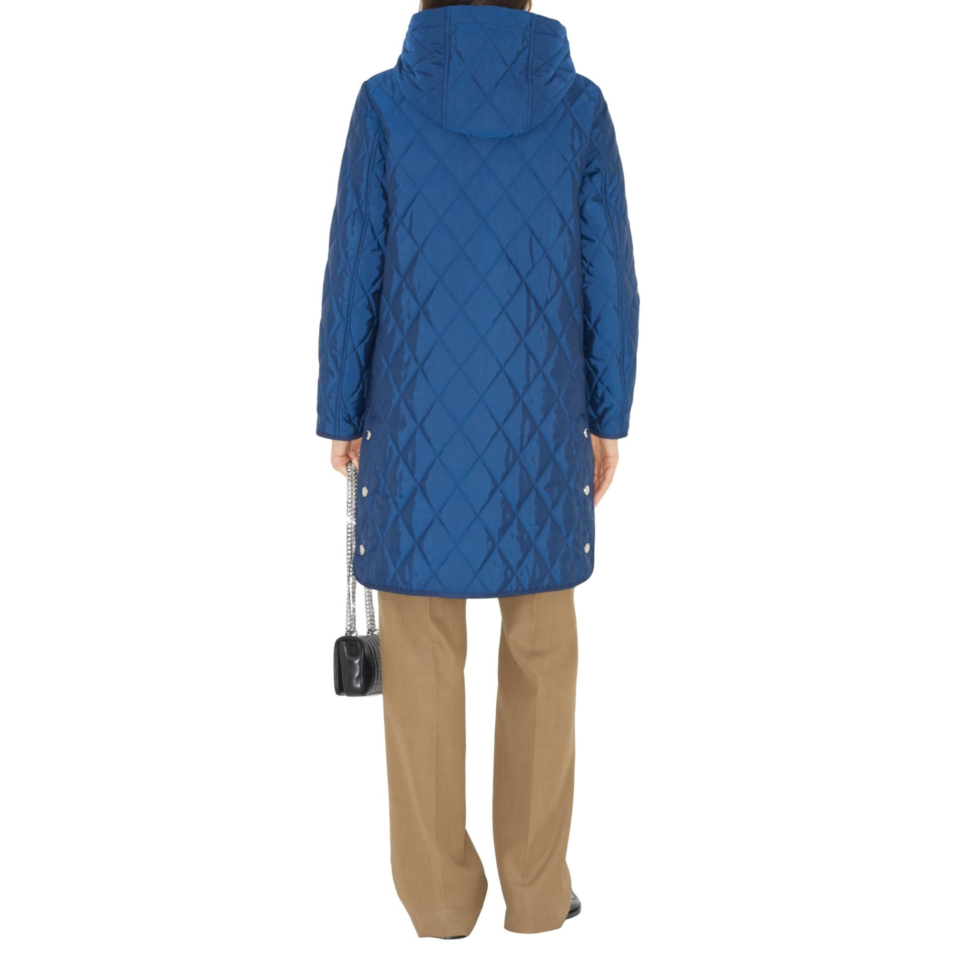 다이아몬드 퀼팅 나일론 후드 코트