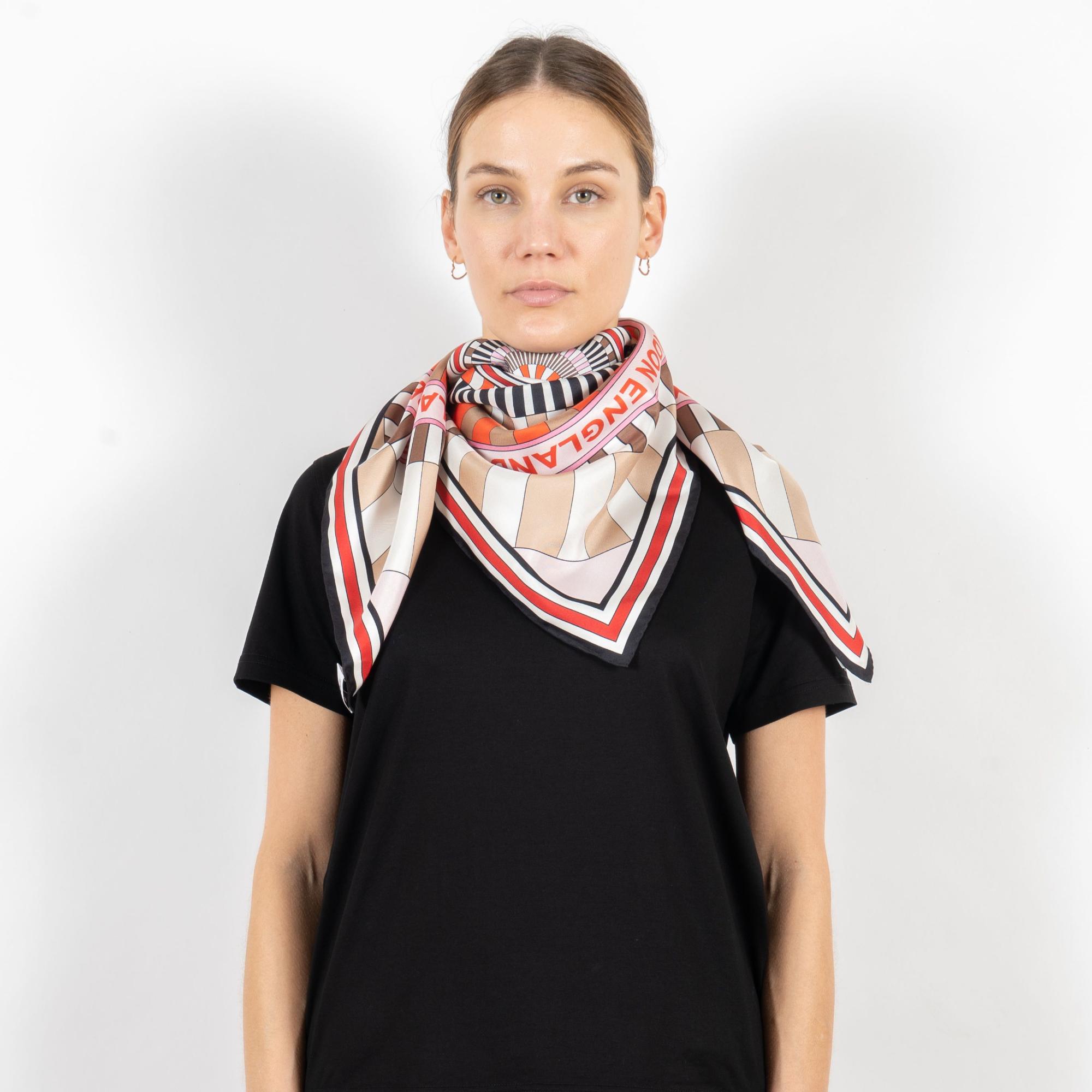 타일 프린트 실크 스퀘어 스카프