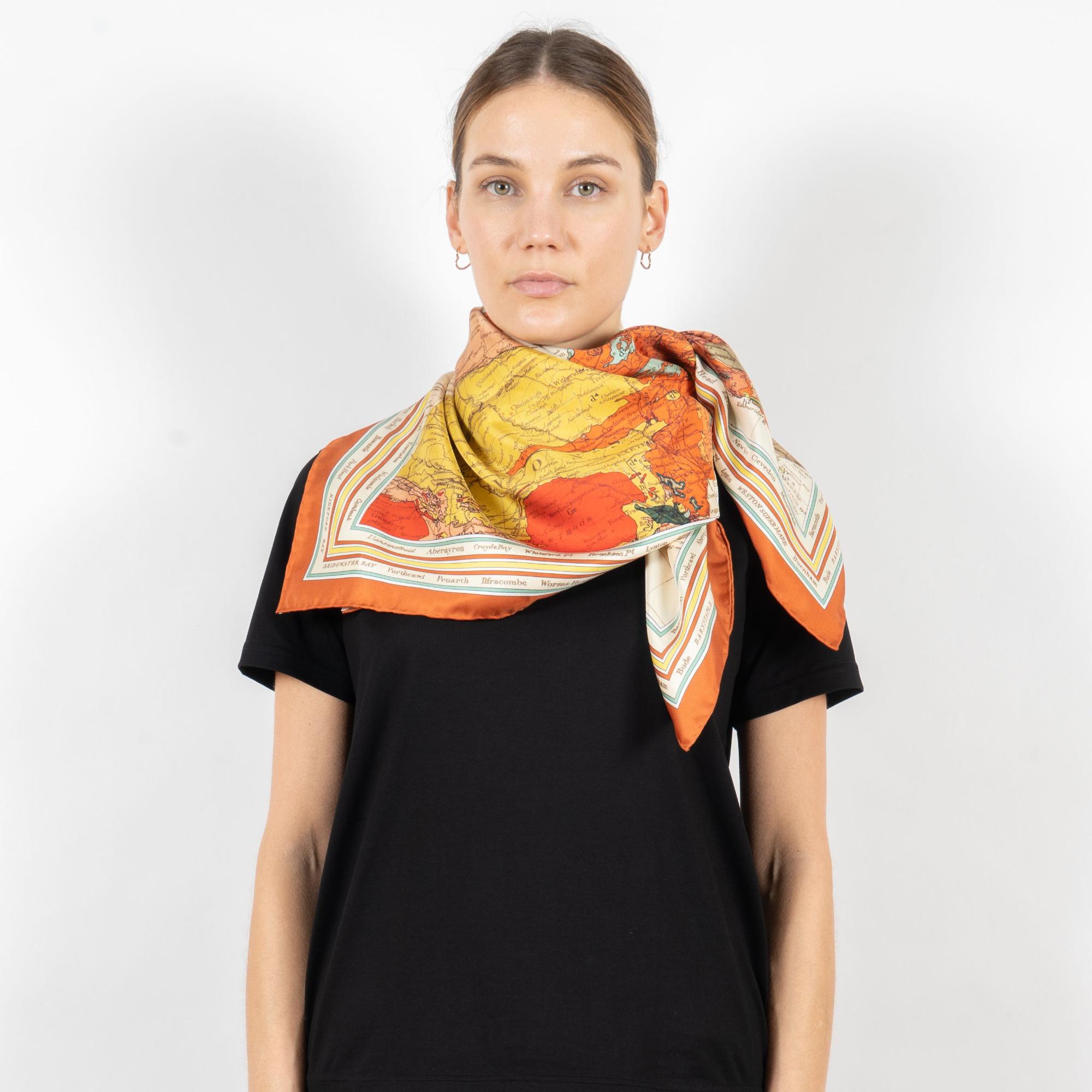 지도 프린트 실크 스퀘어 스카프