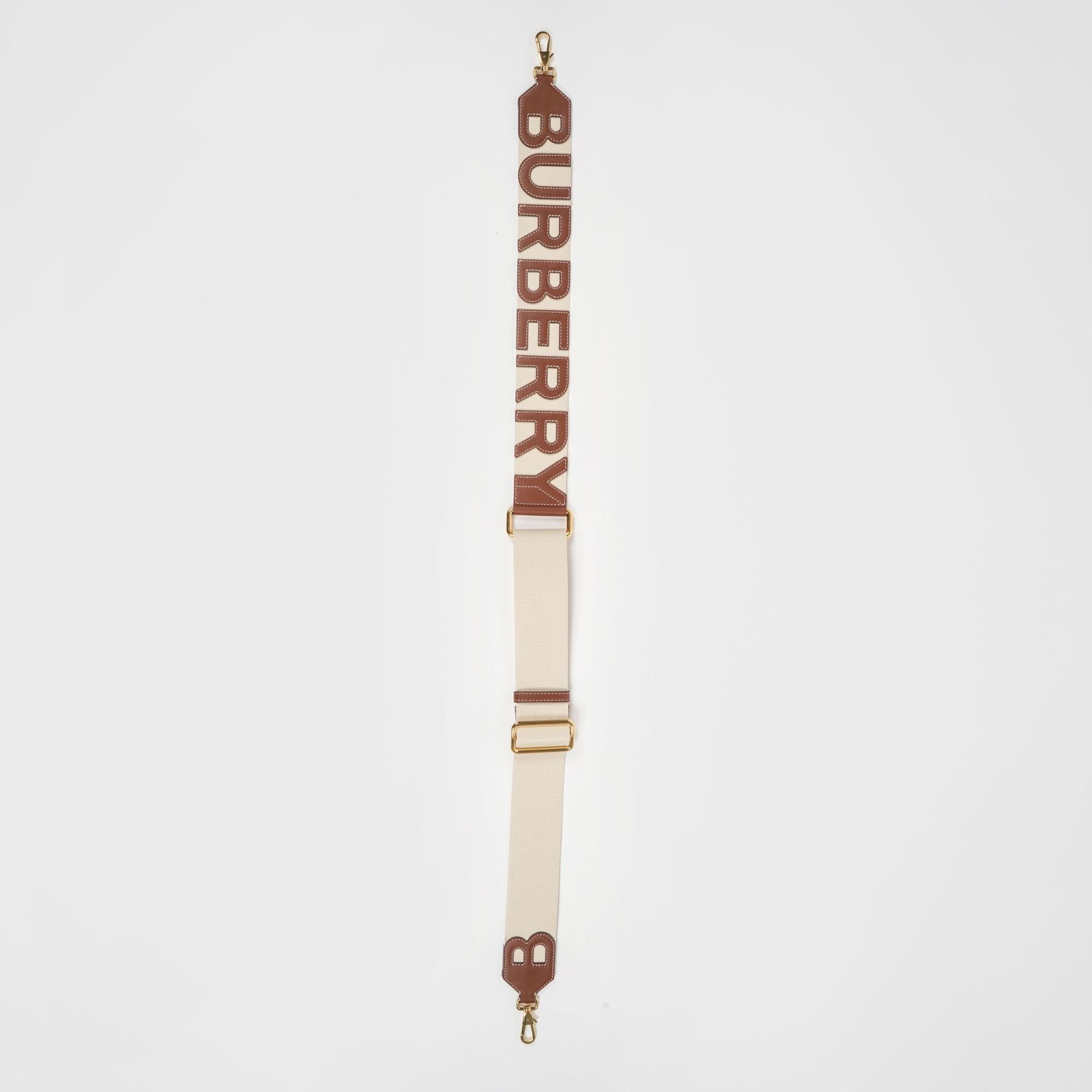 로고 디테일 레더 백 스트랩