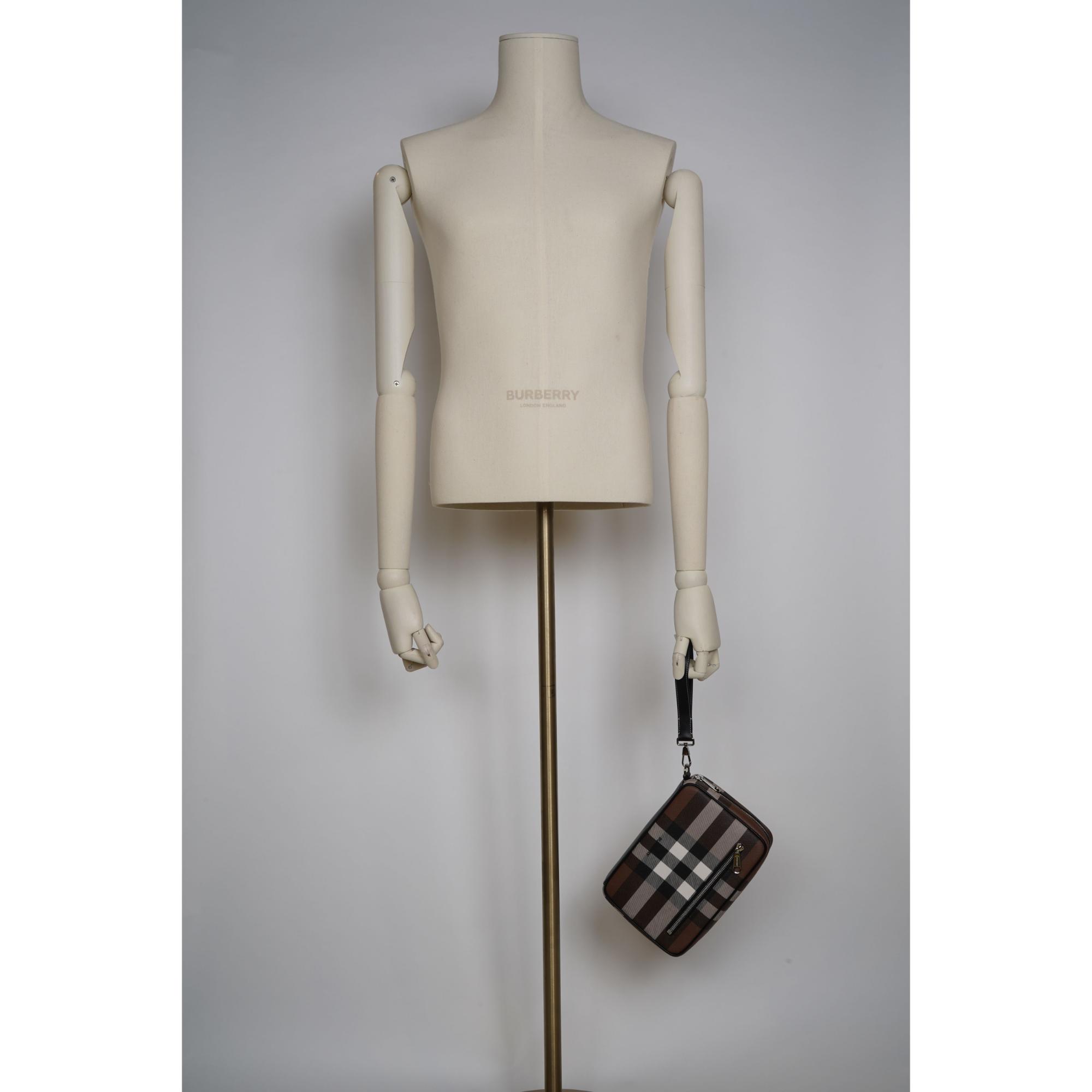 체크 레더 지퍼 파우치