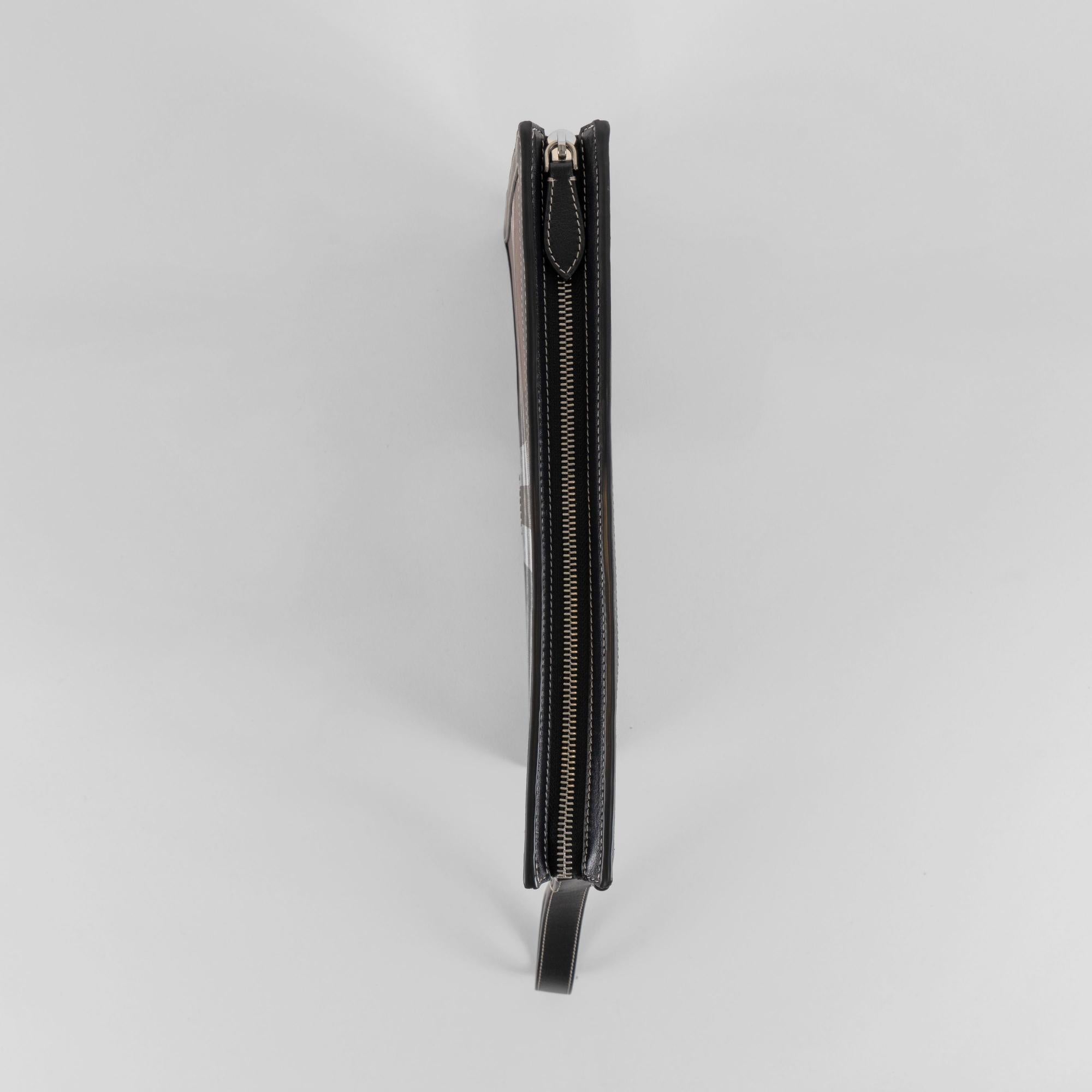 체크 레더 지퍼 파우치