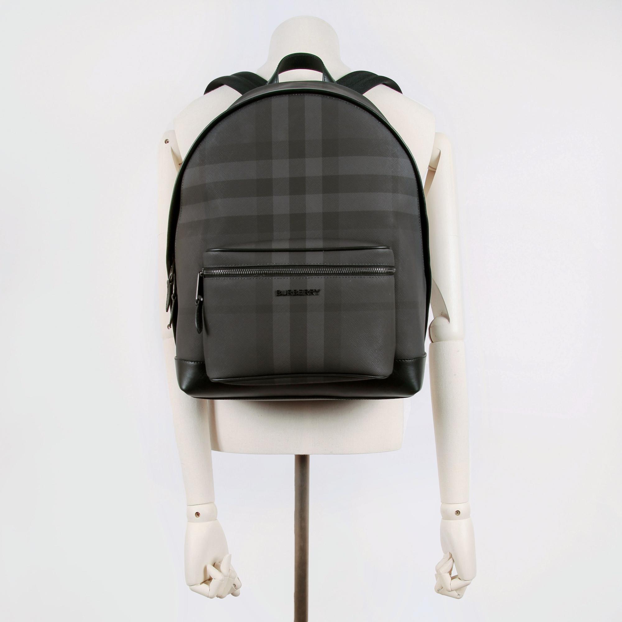 차콜 체크 레더 백팩