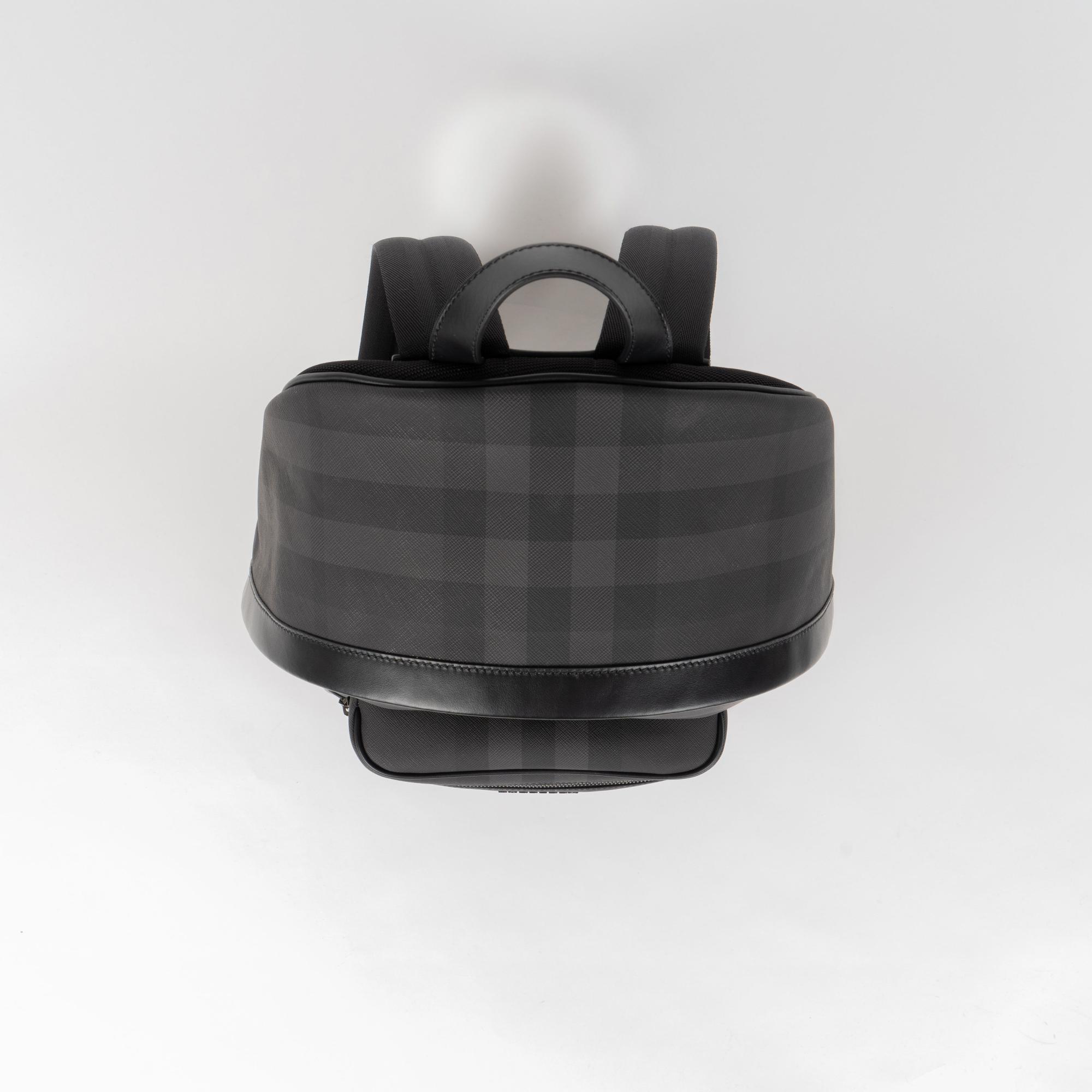 차콜 체크 레더 백팩