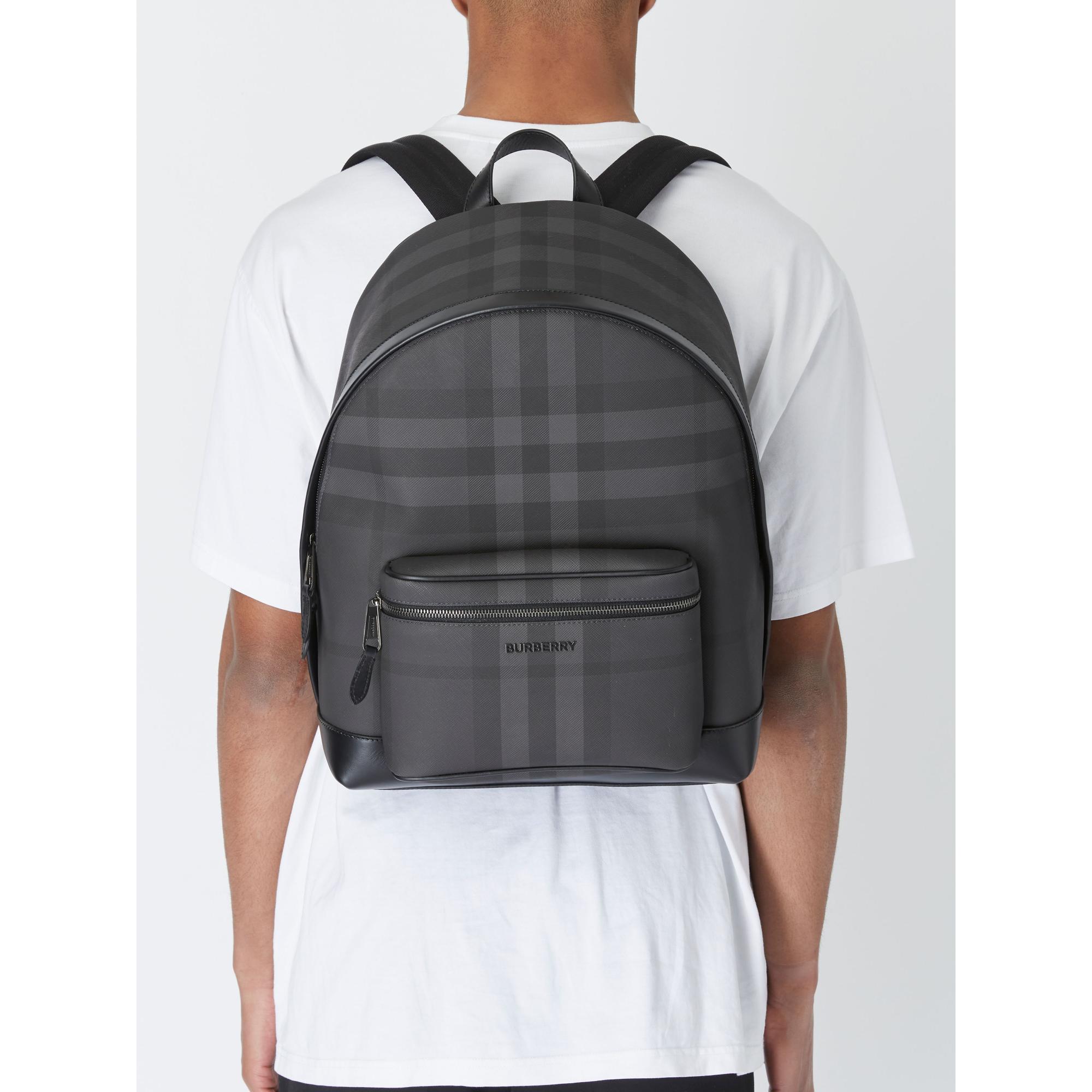 차콜 체크 레더 백팩