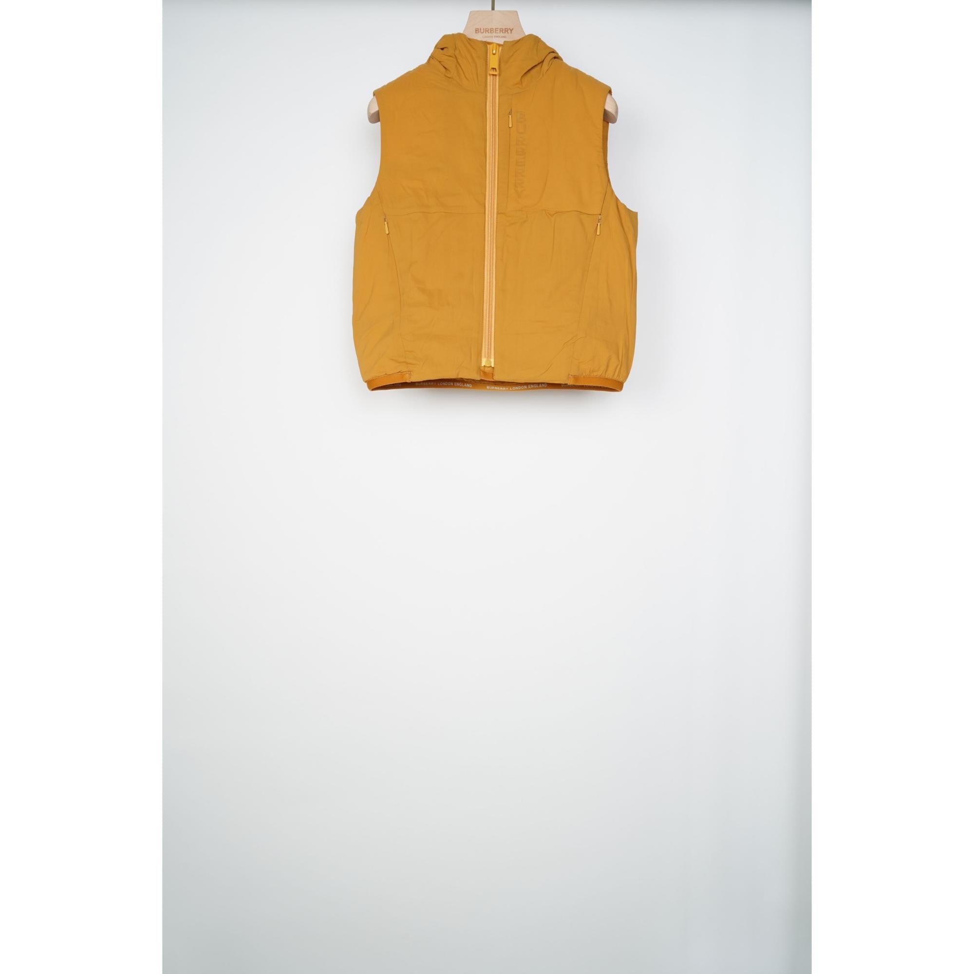 로고 테이프 나일론 후드 질레