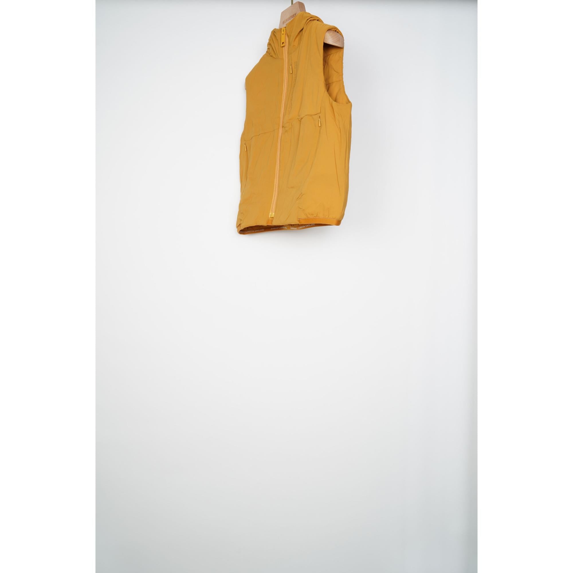 로고 테이프 나일론 후드 질레