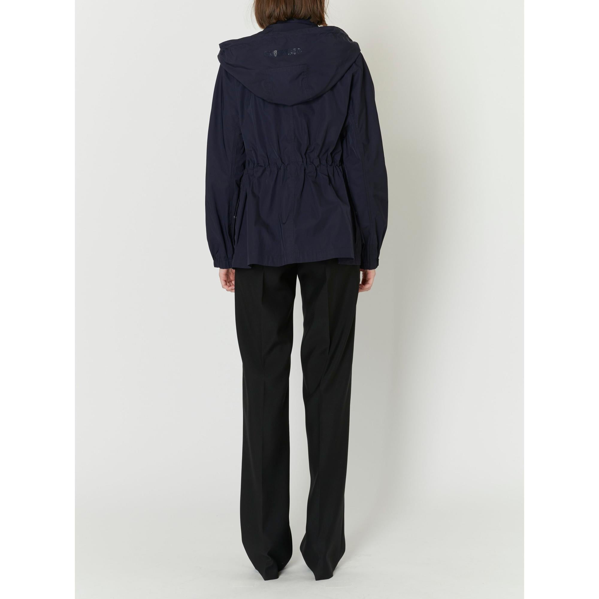 로고 디테일 후드 파카