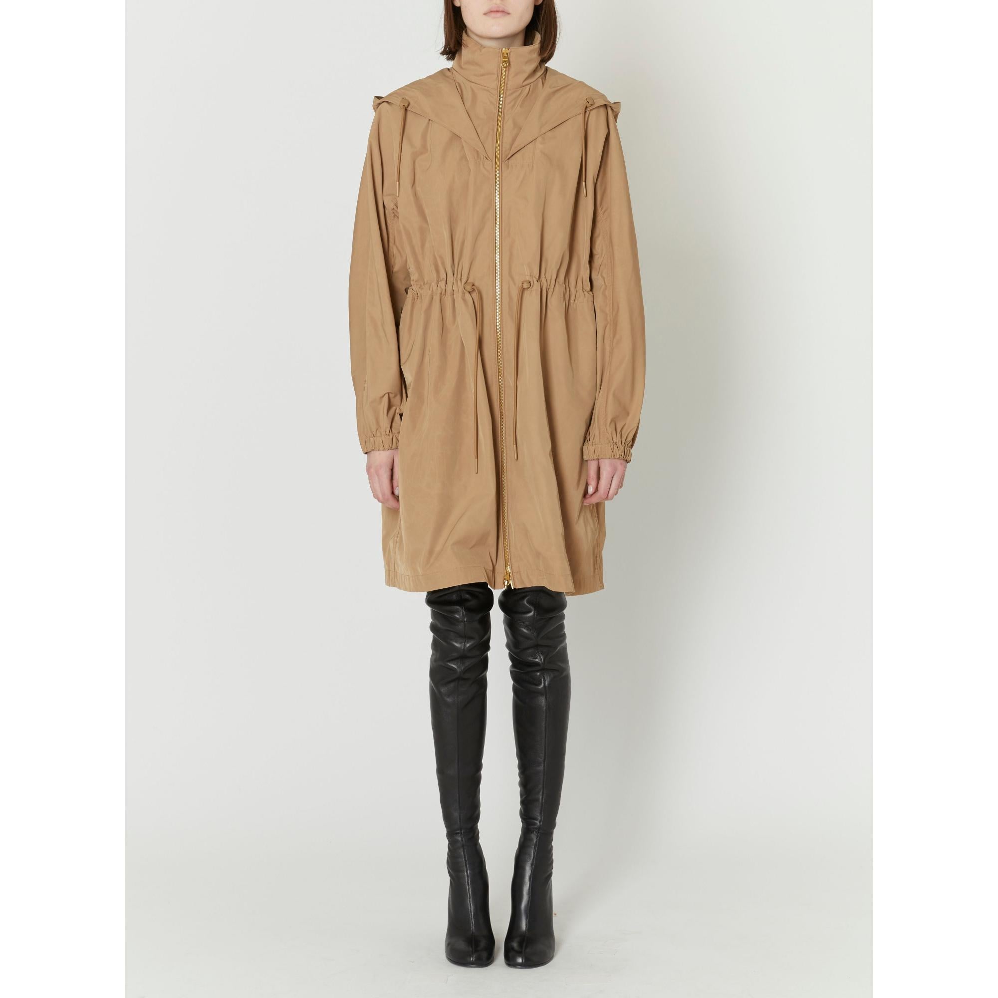 로고 디테일 후드 파카