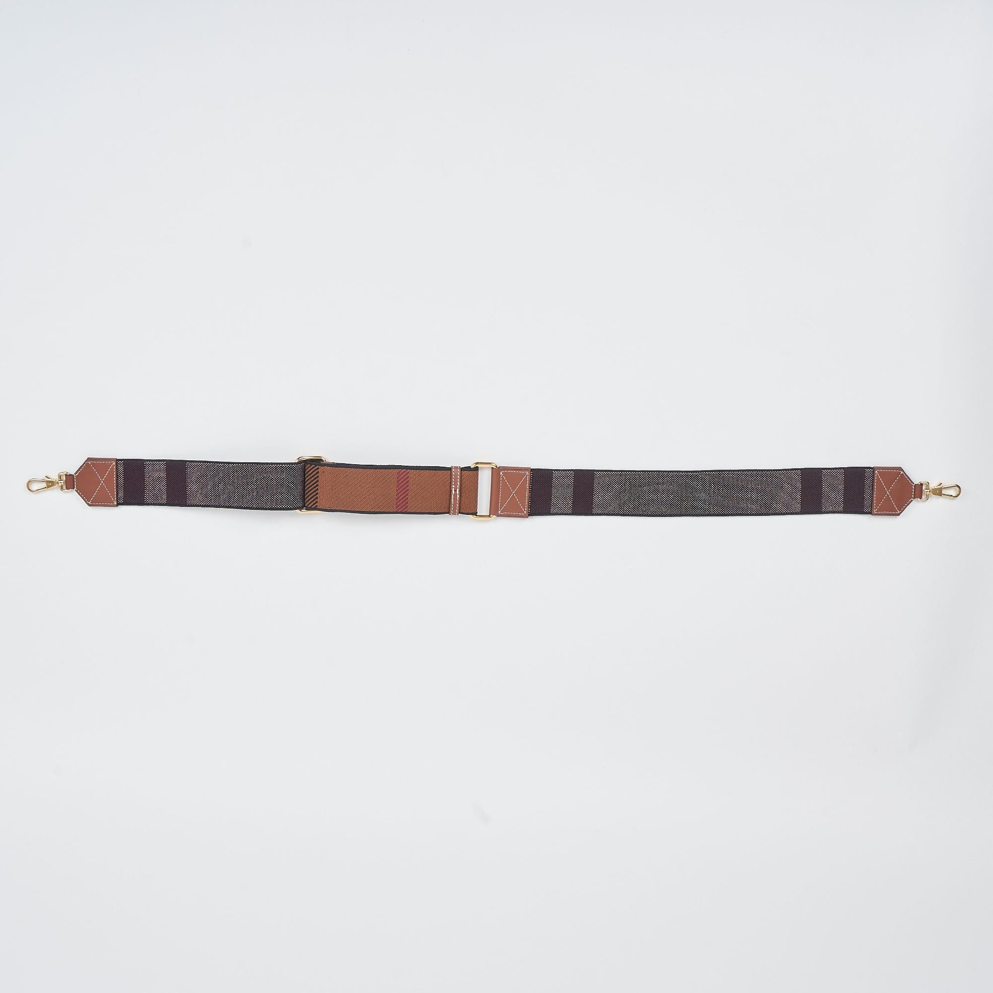 이그재저레이트 체크 백 스트랩