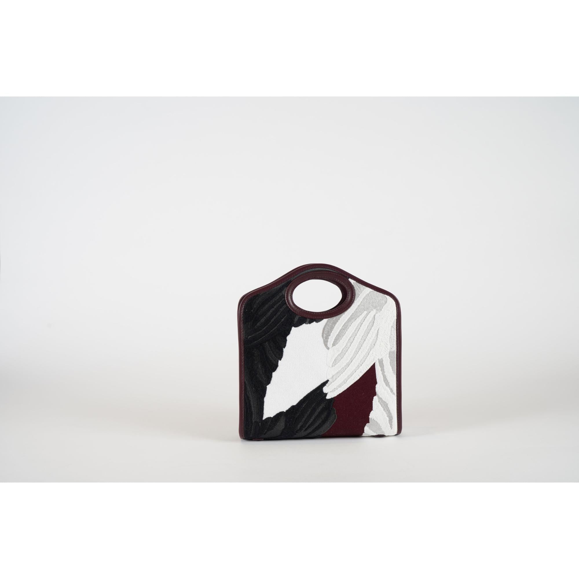 미니 스완 그래픽 레더 포켓 백