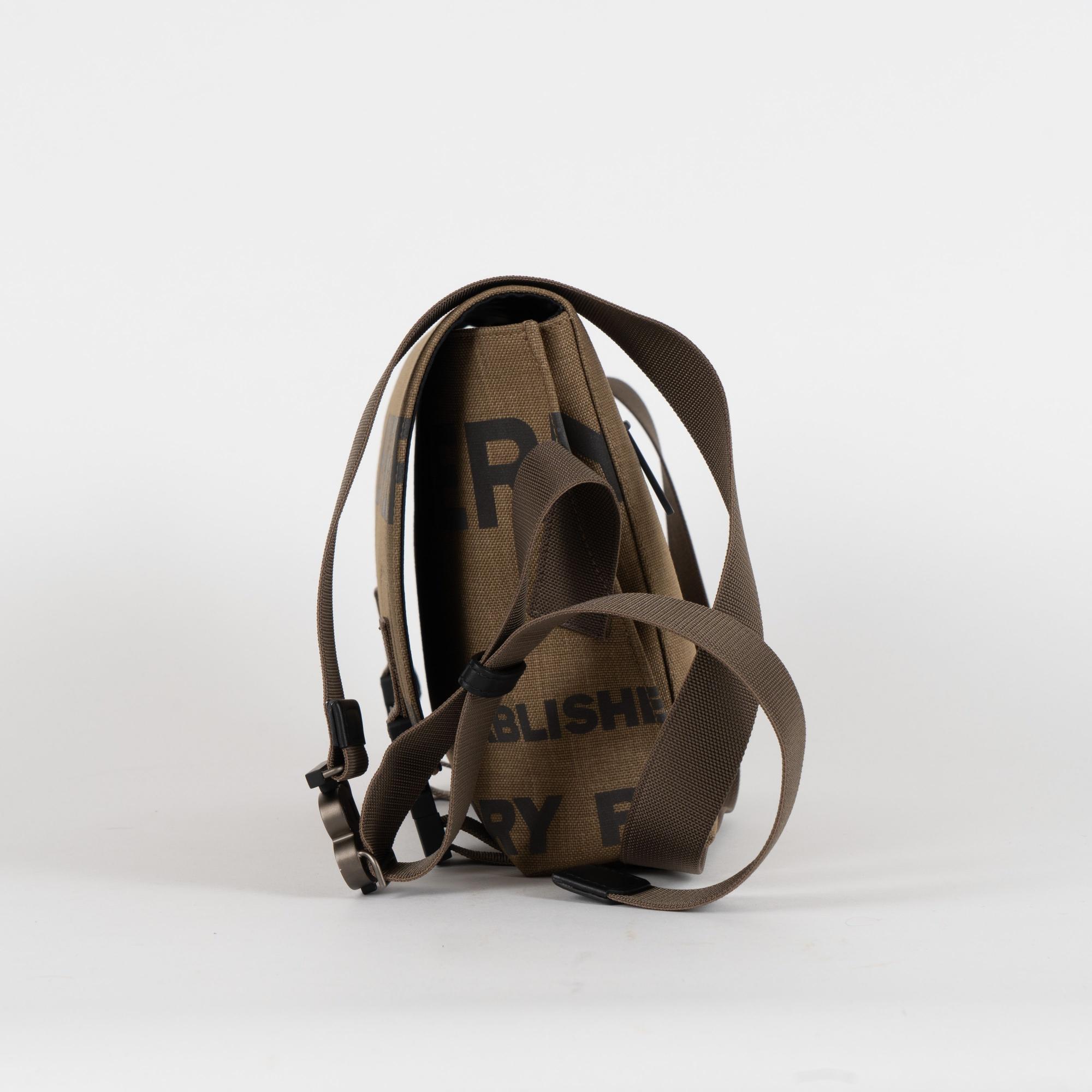 호스페리 프린트 나일론 스몰 메신저 백