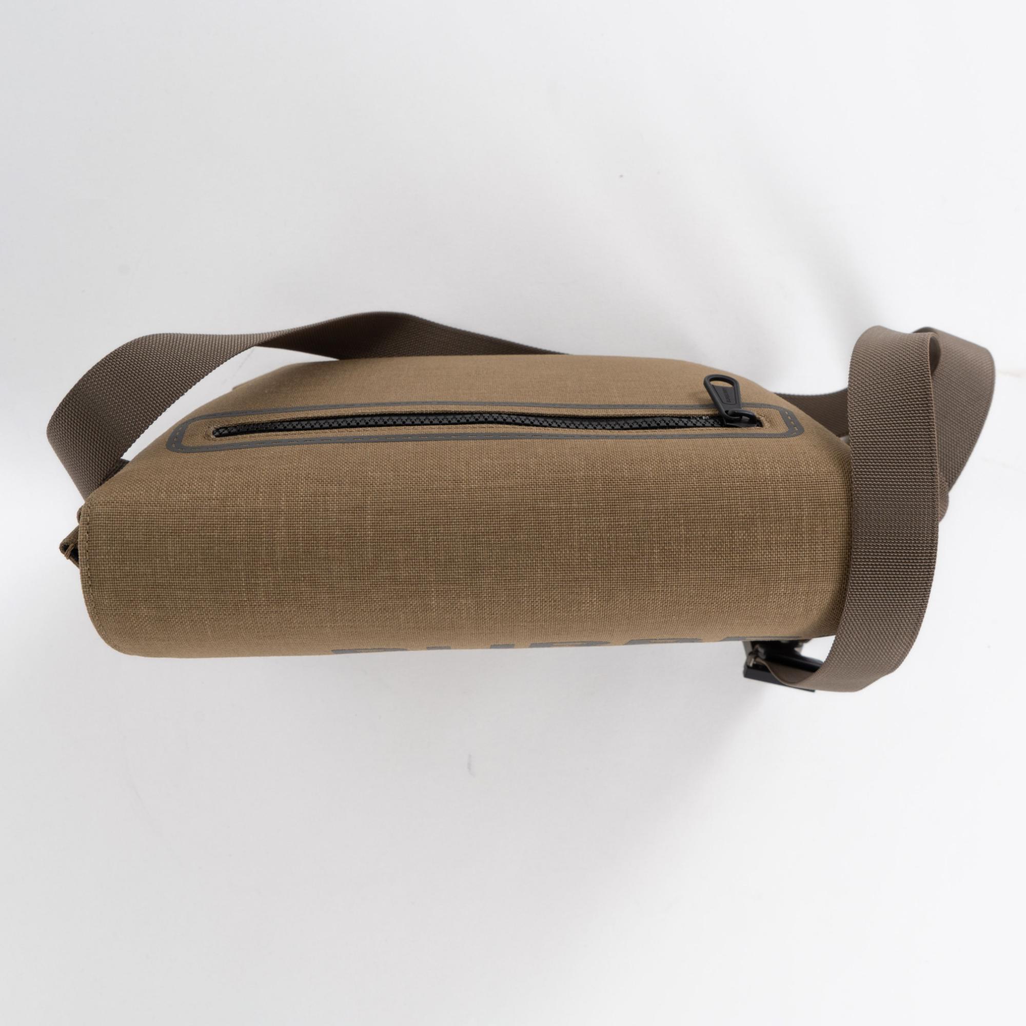 호스페리 프린트 나일론 스몰 메신저 백