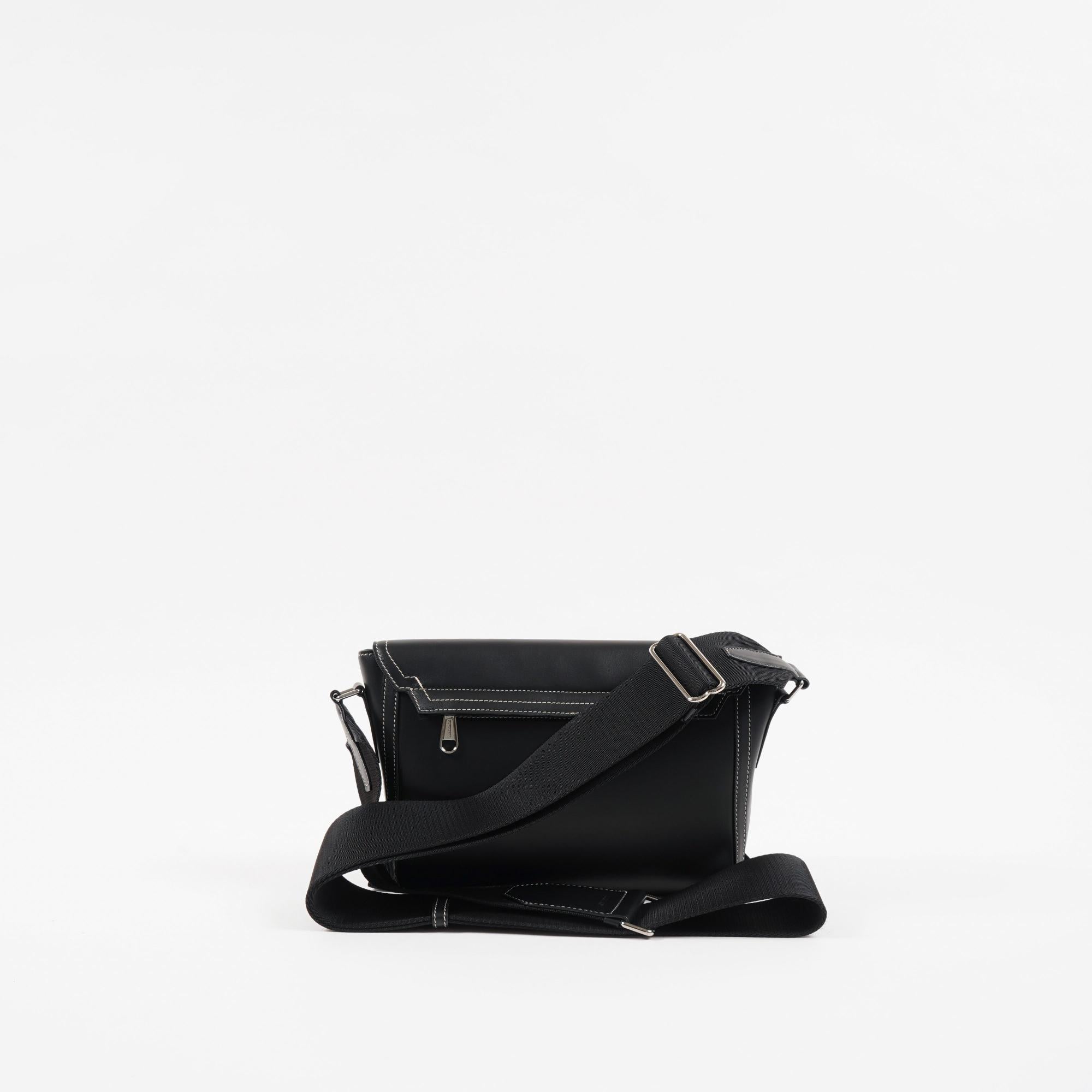 톱스티치 레더 스몰 메신저 백