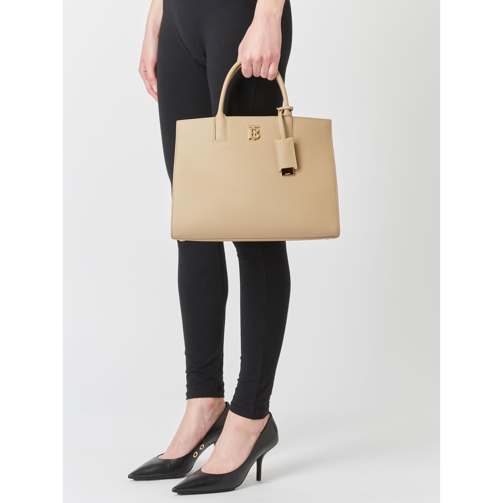 스몰 프란시스 백