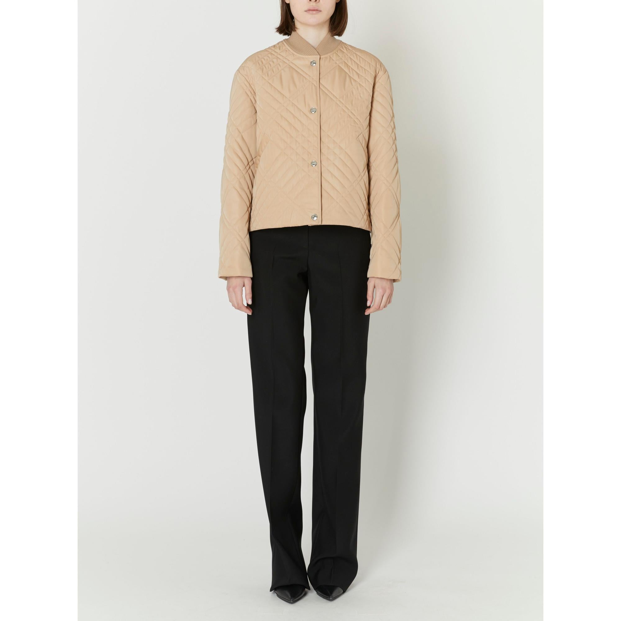 로고 디테일 라이트 퀼팅 재킷